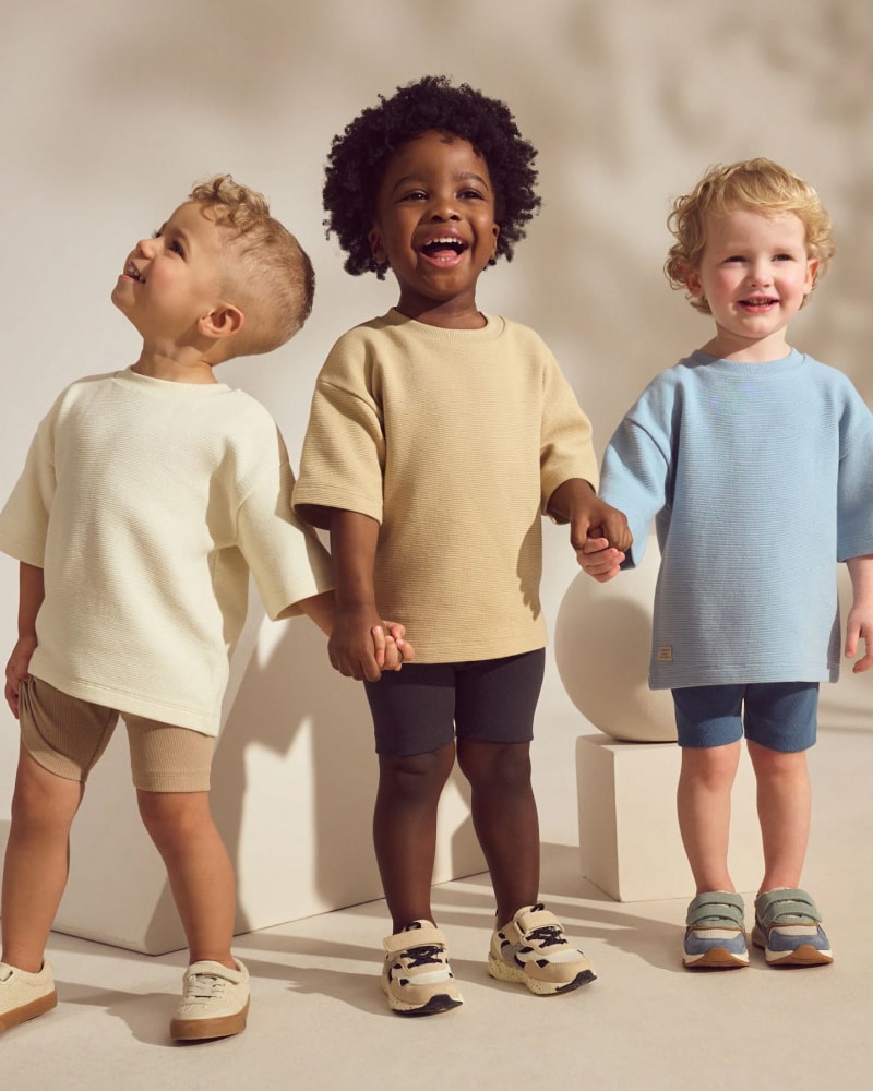 SHORTS-SETS FÜR KINDER