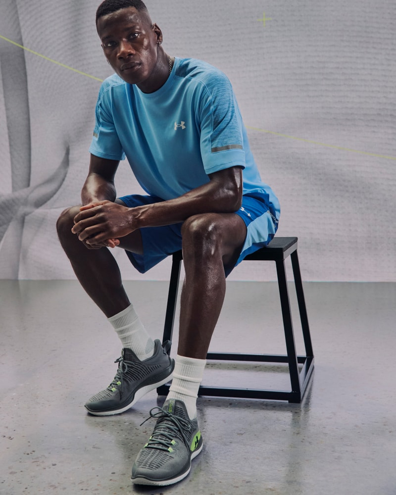 UNDER ARMOUR
