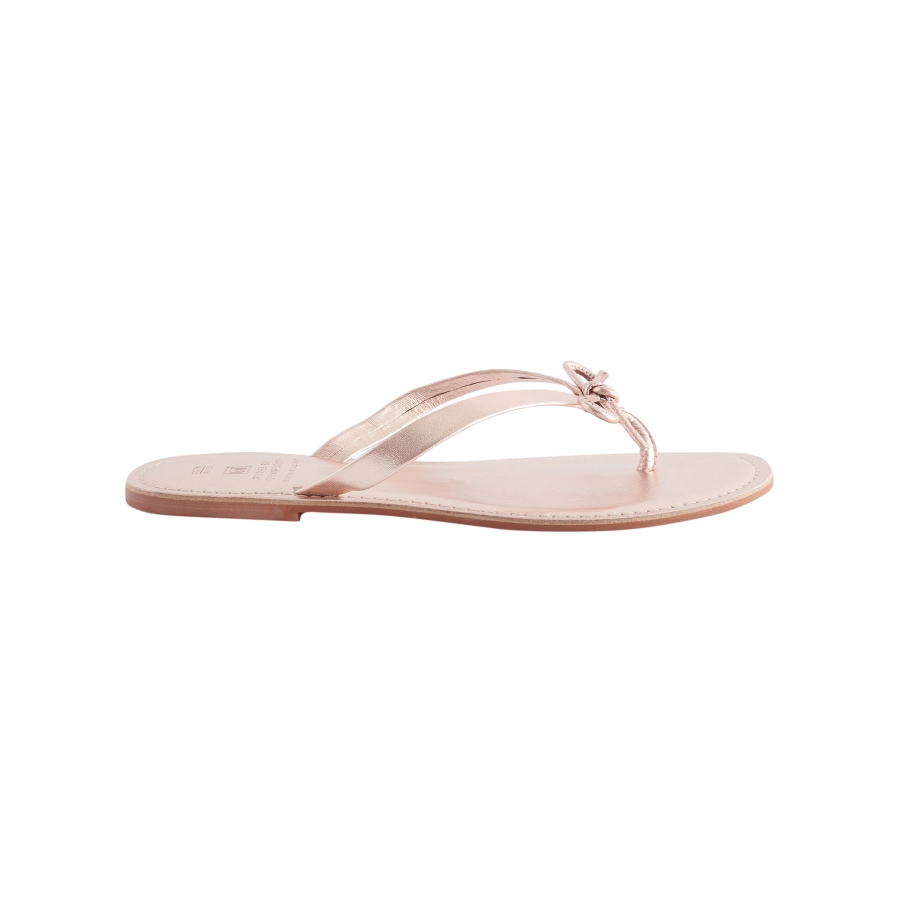 SANDALEN UND FLIP FLOPS